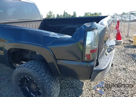 2003 Chevrolet Silverado 2500Hd Ls from USA, damaged, VIN 1GCHK29133E137445